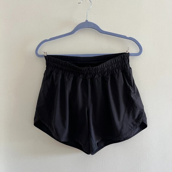 Lululemon Track That 5" Mid-Rise shorts, size 8 - Picture 1 of 3